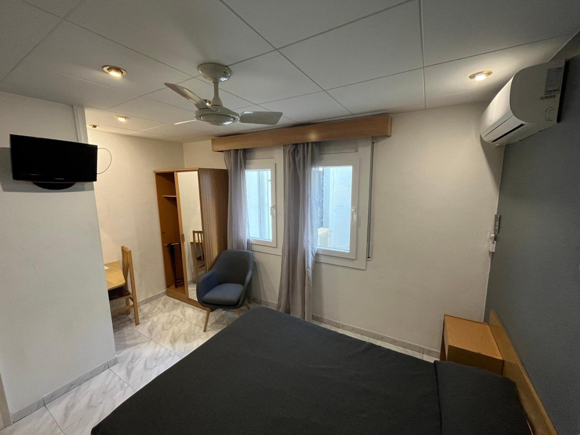 Hostal Tarres Anglés Room photo